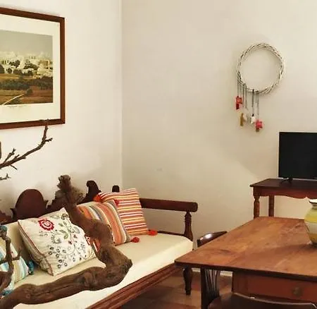 Aeolos Beach Karavostasis (Folegandros)