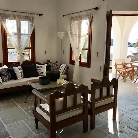 Hotel Aeolos Beach Karavostasis (Folegandros)