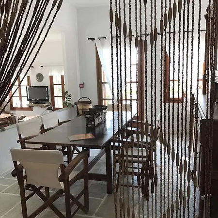 Aeolos Beach Hotel Karavostasis (Folegandros)