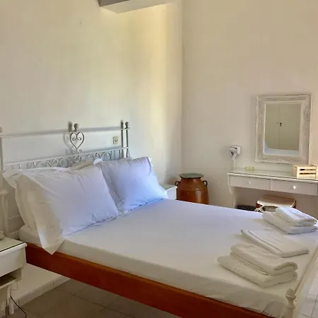 Aeolos Beach Hotel Karavostasis (Folegandros)