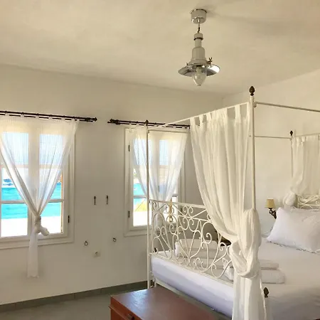 Aeolos Beach Hotel Karavostasis (Folegandros)