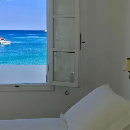 Aeolos Beach Hotel Karavostasis (Folegandros)